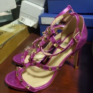 Sz 6 NIB Tabita heels